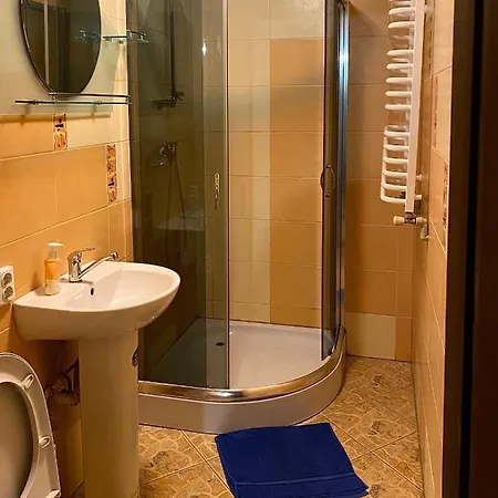 Guest House *